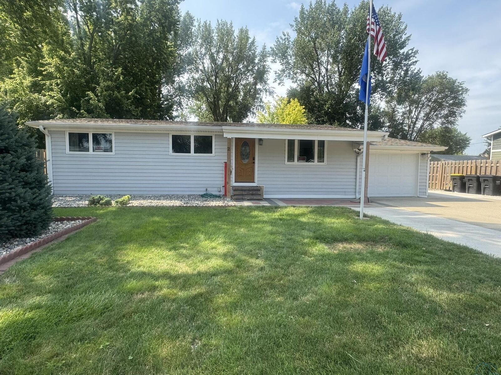 Property Photo:  2 Alcoma Drive  SD 57049 