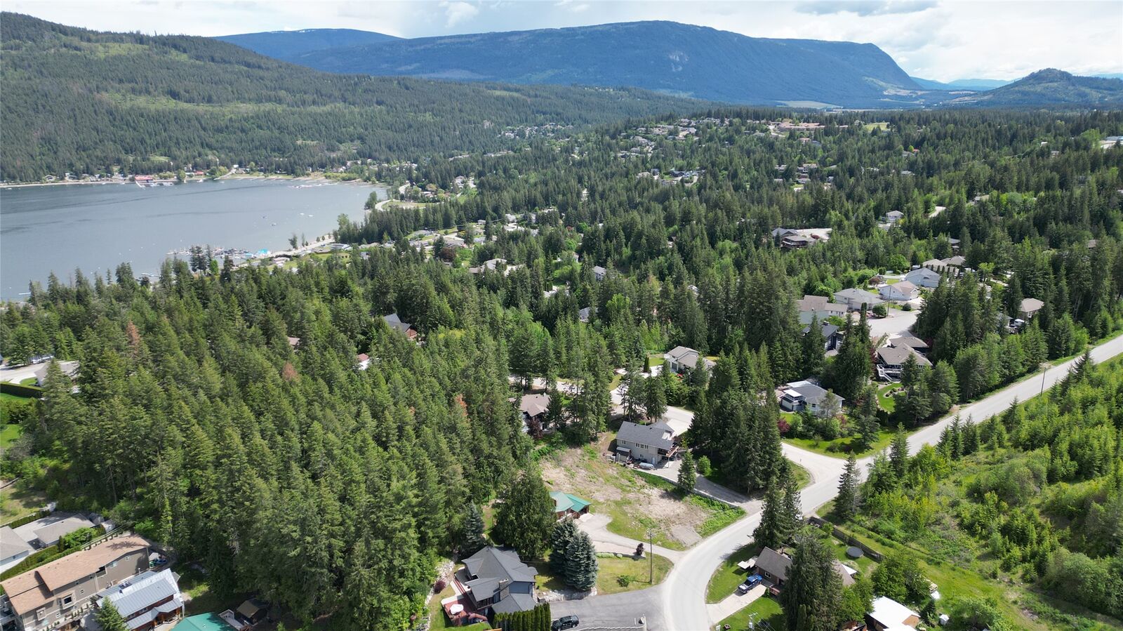 Property Photo: 2902 Cedar Drive BC V0E 2W2