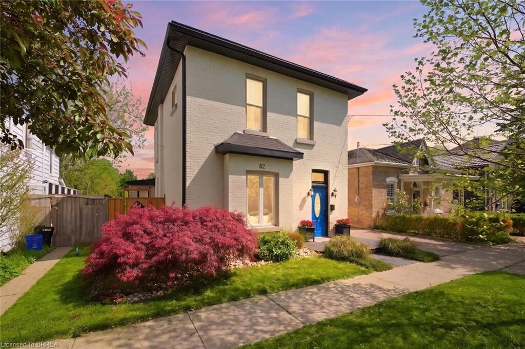 Property Photo:  62 East Avenue  ON N3S 3L4 