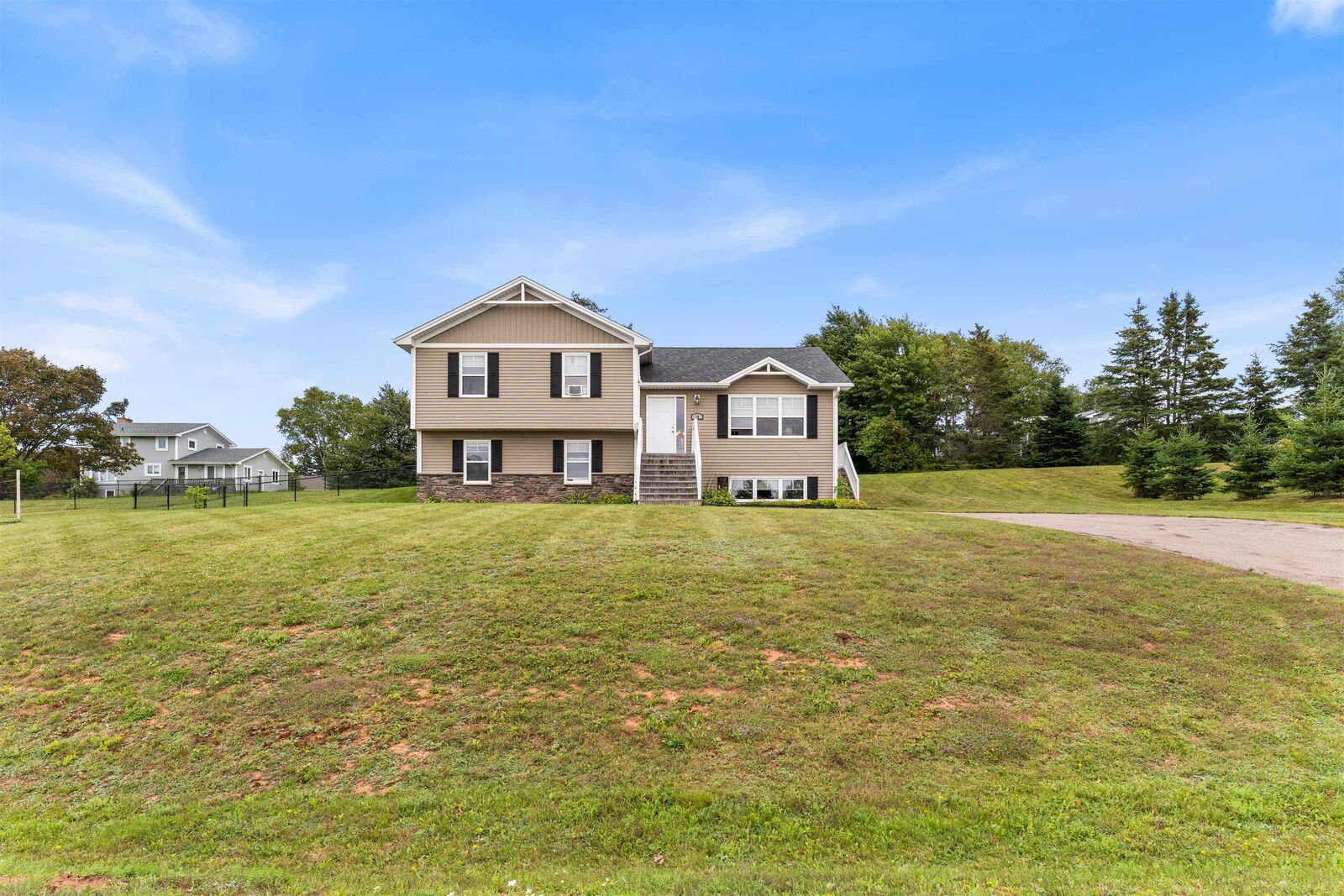 Property Photo:  19 Brookside Drive  PE C1B 1K8 