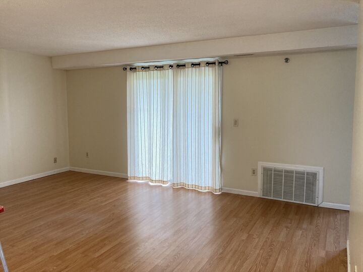 Property Photo:  74 Tennis Plaza Rd 39  MA 01826 
