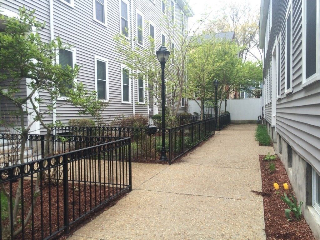 Property Photo:  7 Mullins Court C  MA 02141 