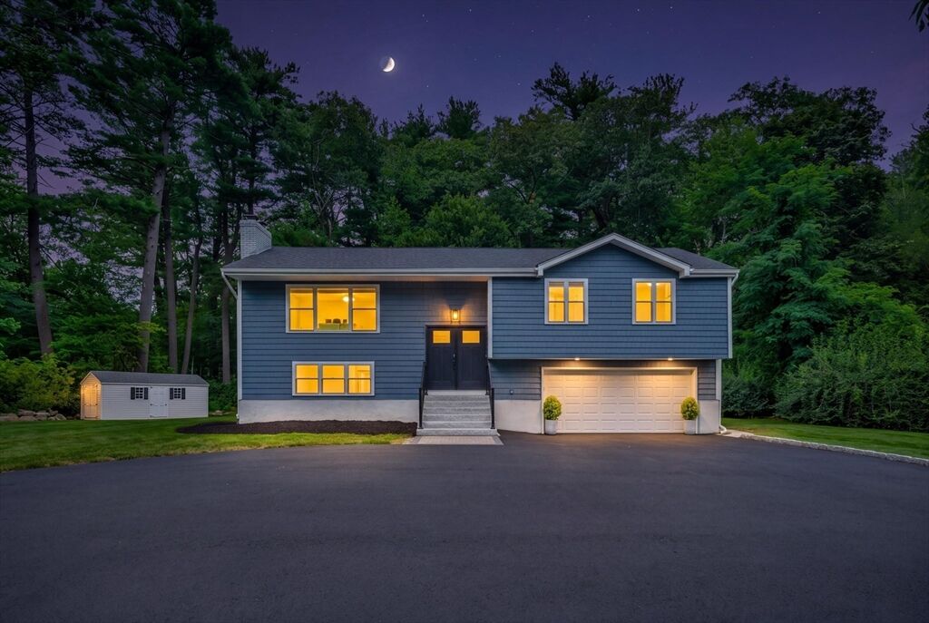 Property Photo:  8 Willowdale Dr  MA 01940 