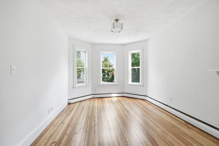 Property Photo:  9 Hatch St 2  MA 02127 