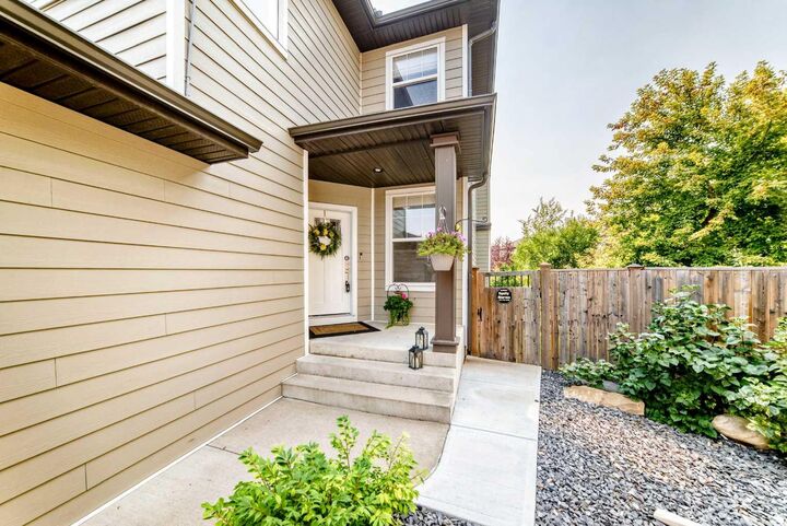 Property Photo: 23 Everoak Bay SW AB T2Y 0A2