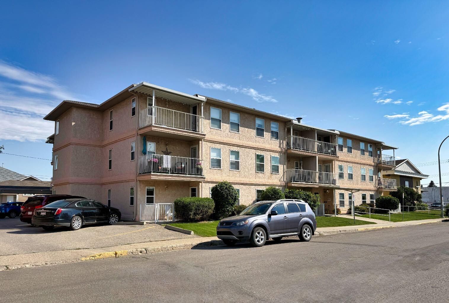 Property Photo:  5026 49 Street 202  AB T4H 1V7 