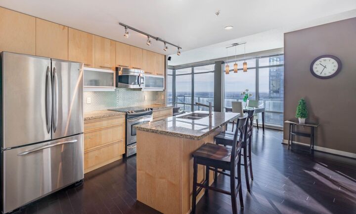 Photo de la propriété: 215 13 Avenue SW 2505 AB T2R 0V6