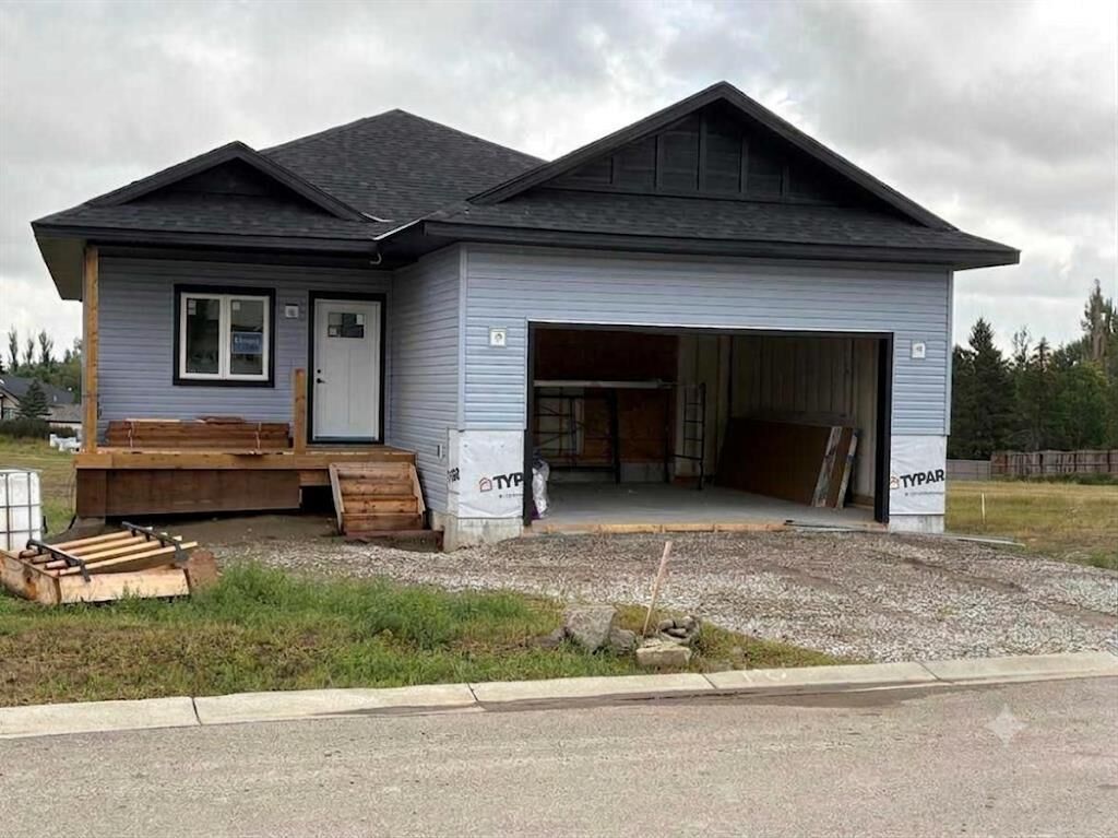 Property Photo:  510 Whispering Greens Avenue  AB T0M 0B0 