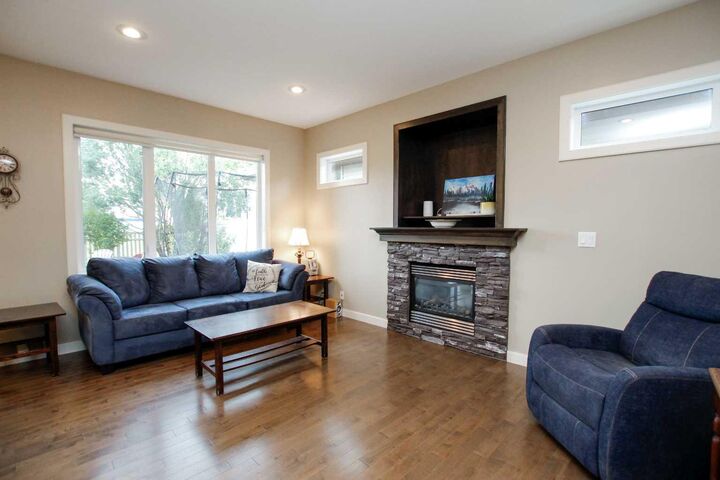 Property Photo: 20 Connaught Crescent AB T4P 0K3