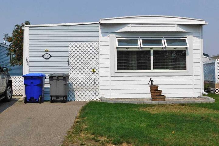 Property Photo:  5853 4 Street W #17  AB T0L 0T0 