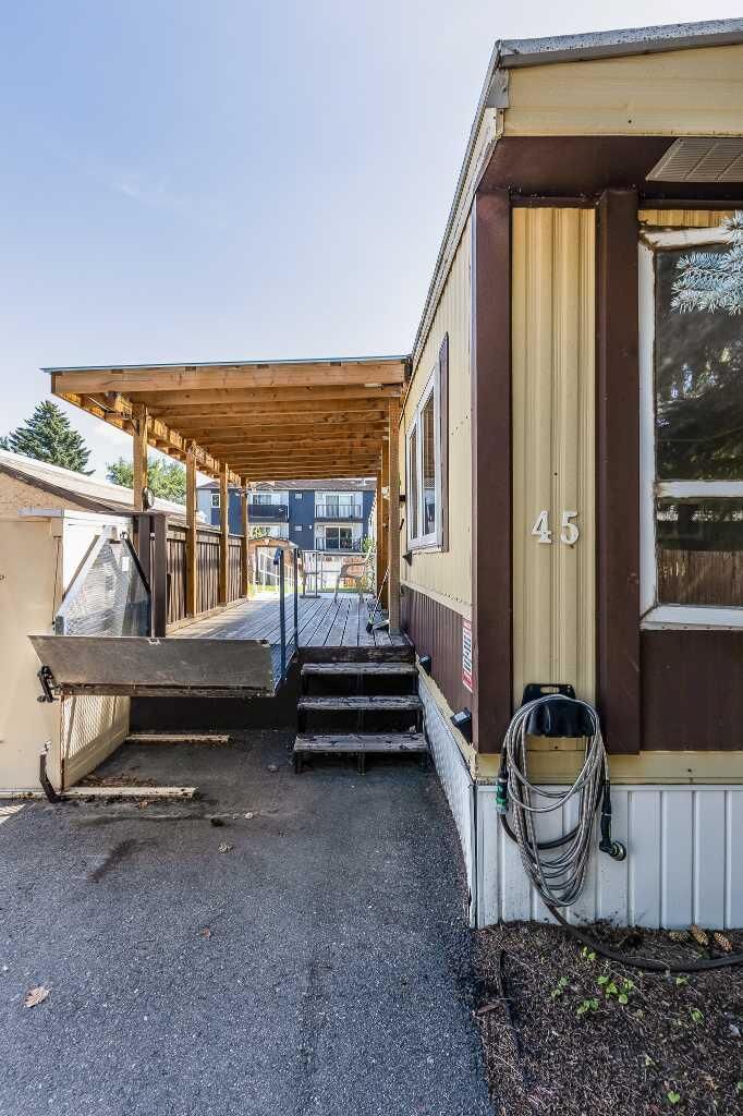 Property Photo: 612 20 Street NE 45 AB T1C 1H5