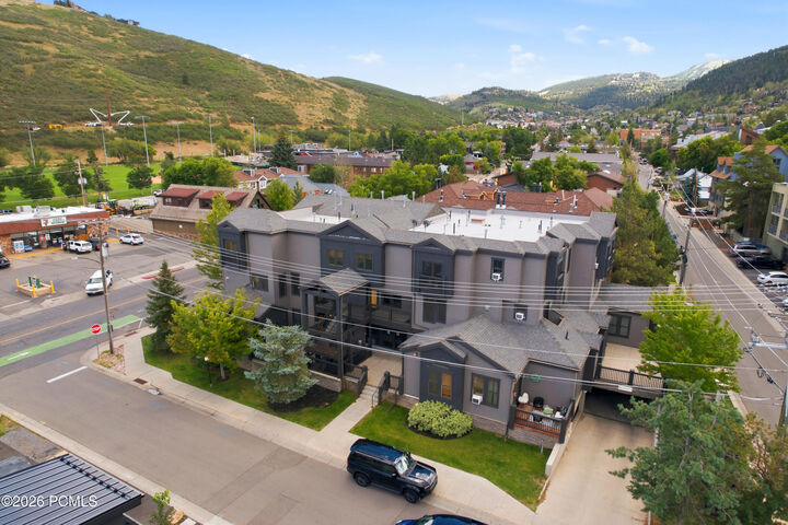 Property Photo:  1499 Park Avenue 5  UT 84060 