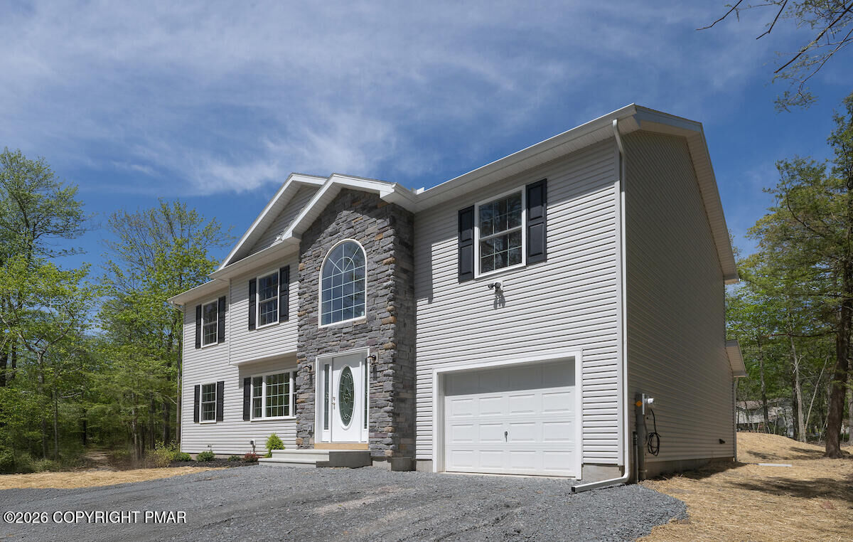 Property Photo: 2222 Overlook Dr 49 Drive PA 18466