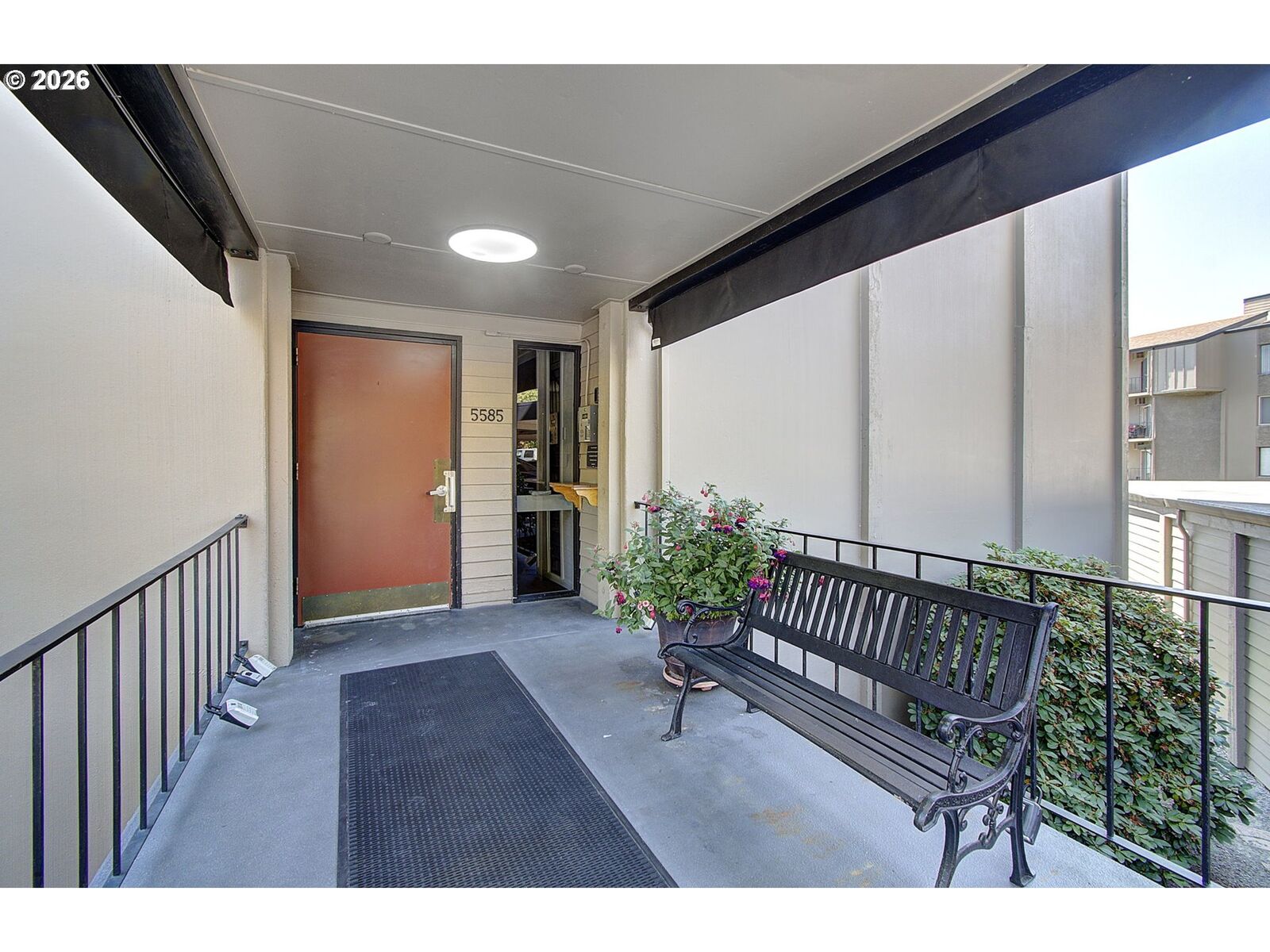 Property Photo:  5585 E Evergreen Blvd 5206  WA 98661 