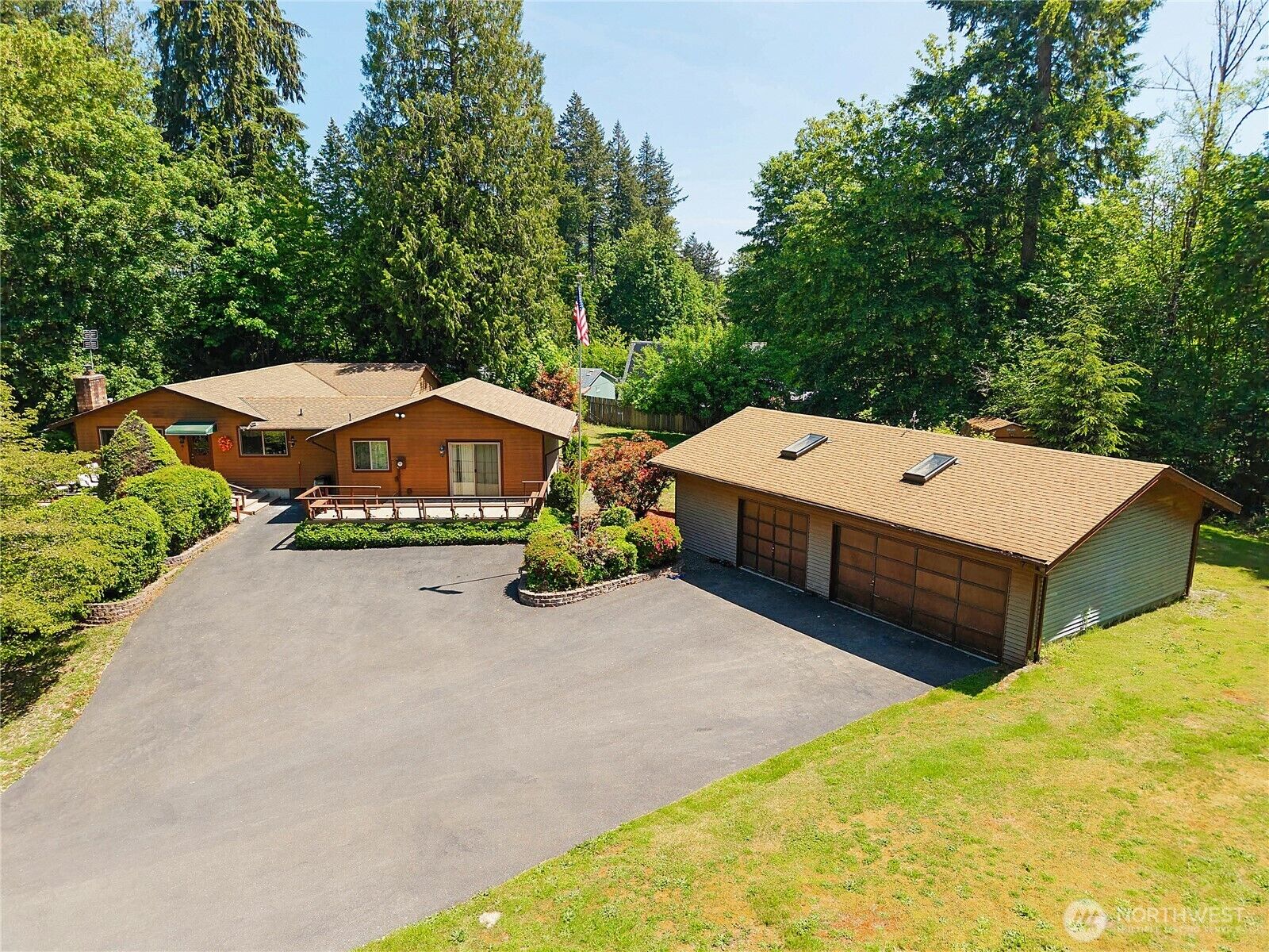Property Photo: 568 SE Oak Road WA 98367