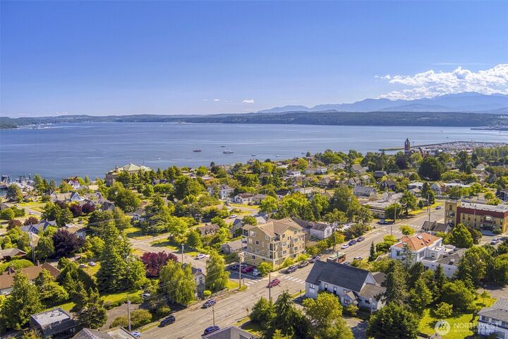 Property Photo: 1215 Lawrence Street 101 WA 98368