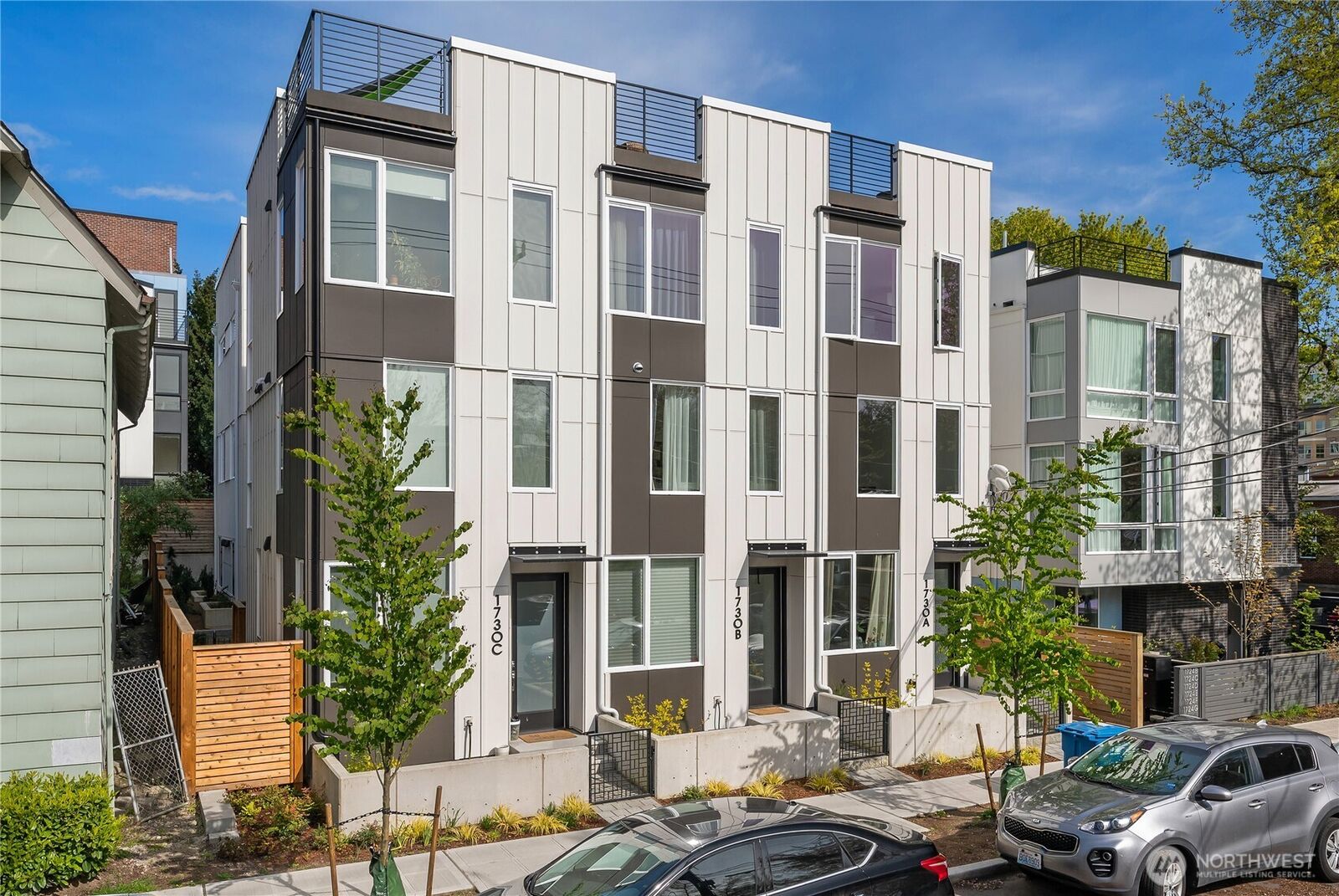 Property Photo: 1728 11th Avenue #A WA 98122