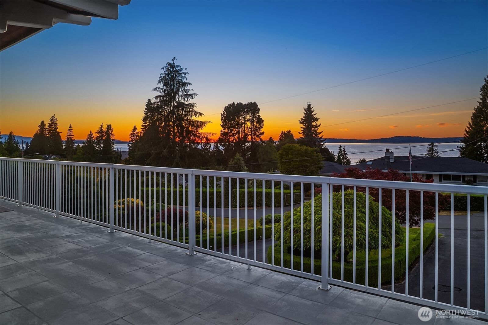 Property Photo: 8308 Frederick Place WA 98026