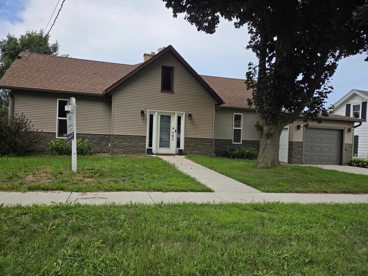 Property Photo: 436 Hubbard IL 61089