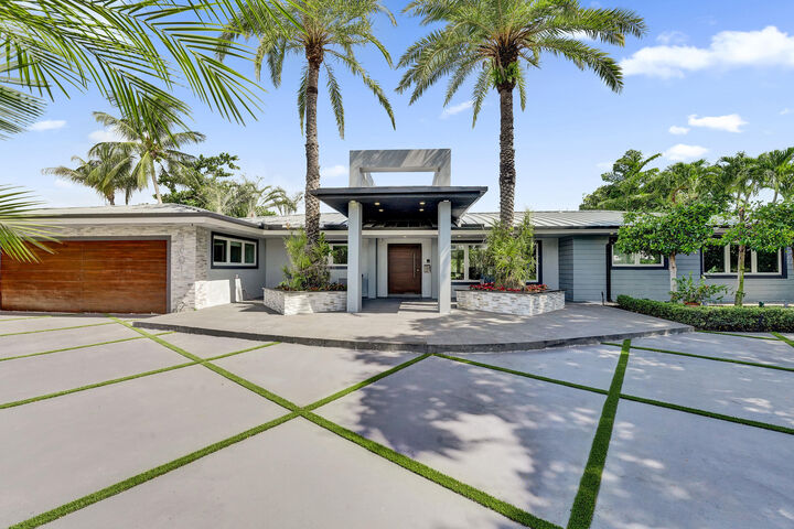 Property Photo:  2601 NE 29th Street  FL 33306 