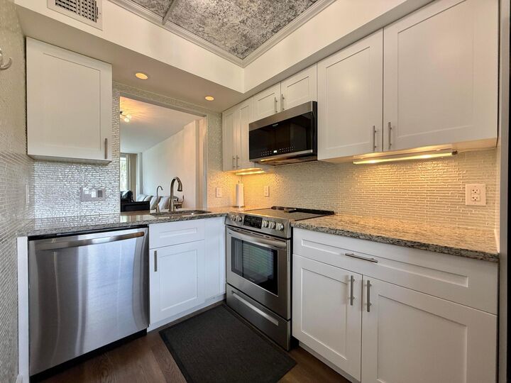Property Photo:  102 Royal Pk Drive 4C  FL 33309 