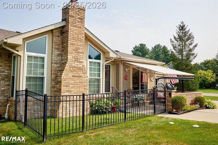 Property Photo: 49849 Hidden Valley Dr MI 48044