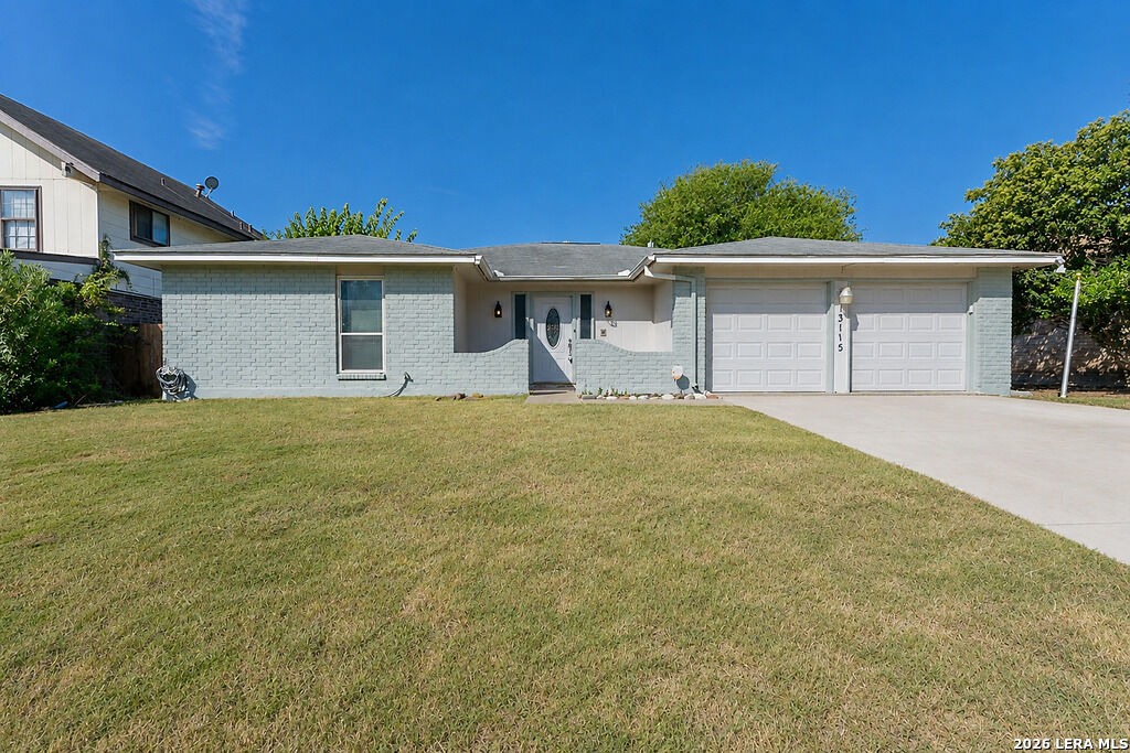 Property Photo: 13115 Larkyorke TX 78233