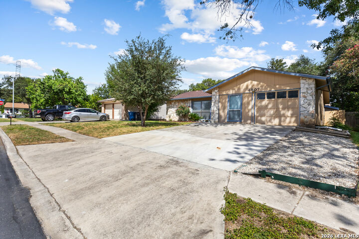 Property Photo:  4907 Dare Ln  TX 78217 