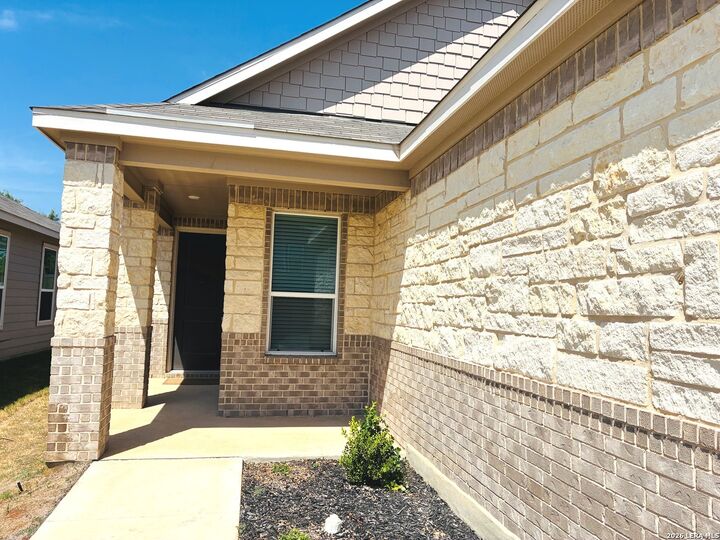Property Photo: 9507 Hinterlands Dr TX 78221