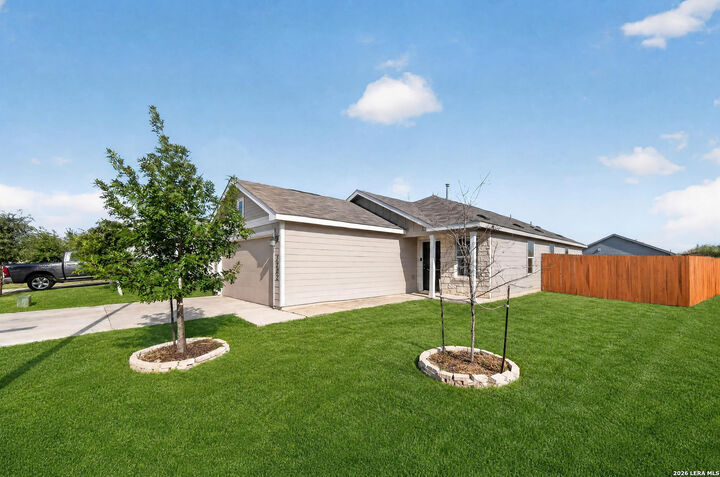 Property Photo:  7202 Rosada Way  TX 78218 