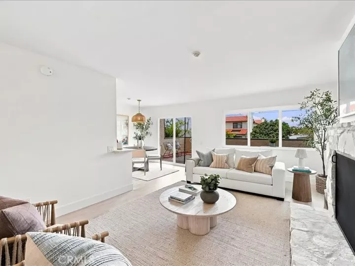 Property Photo:  2120 Dufour Avenue 2  CA 90278 