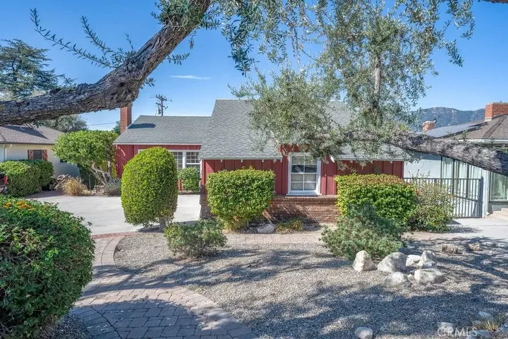 Property Photo: 2644 Mary Street CA 91214