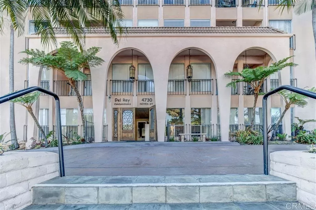Property Photo: 4730 Noyes Street 111 CA 92109