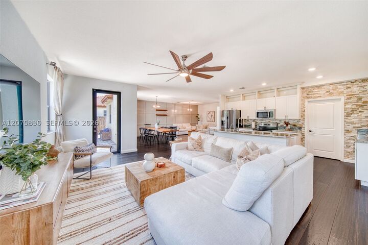Property Photo:  2655 SE 1st St  FL 33033 