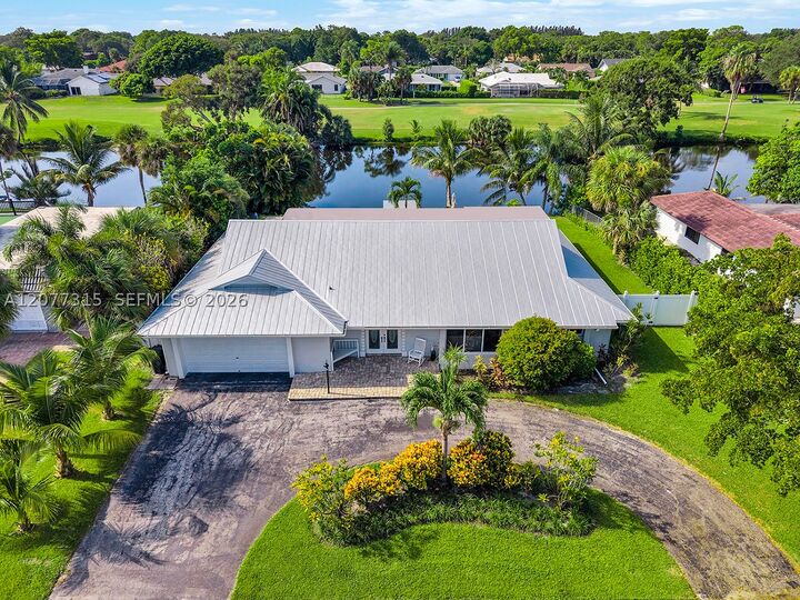 Property Photo:  3324 Lakeview Blvd  FL 33445 