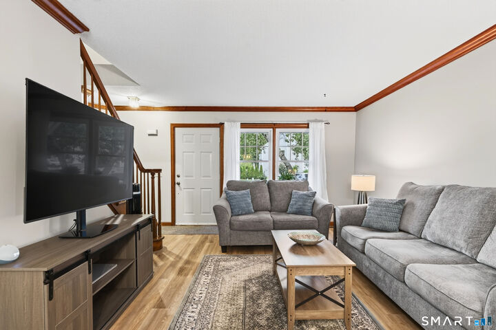 Property Photo: 1503 Briarwood Court 1503 CT 06067