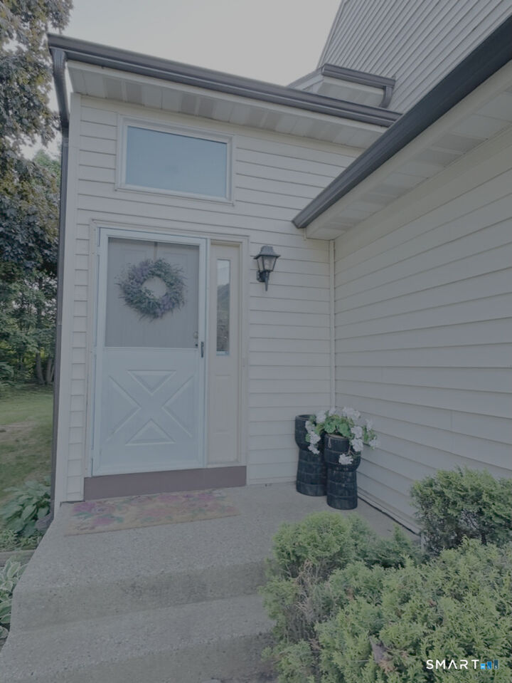 Property Photo:  16 Arthur Drive 1  CT 06074 