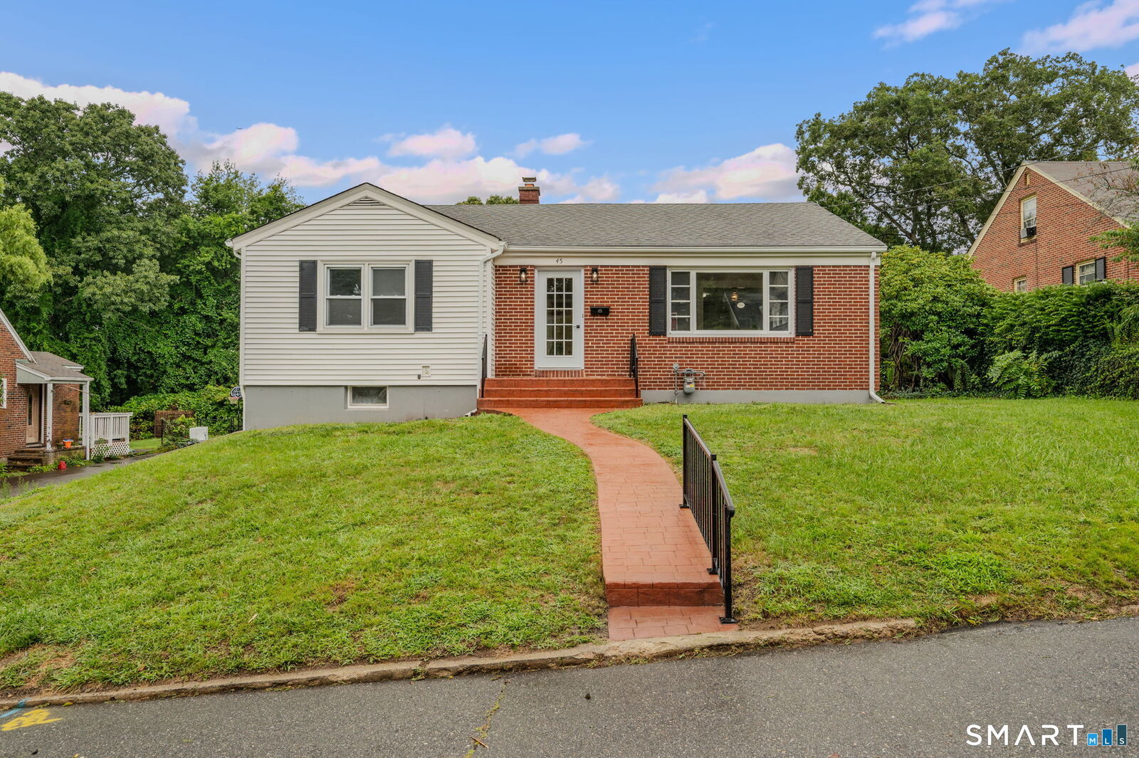 Property Photo:  45 Mansfield Road  CT 06320 