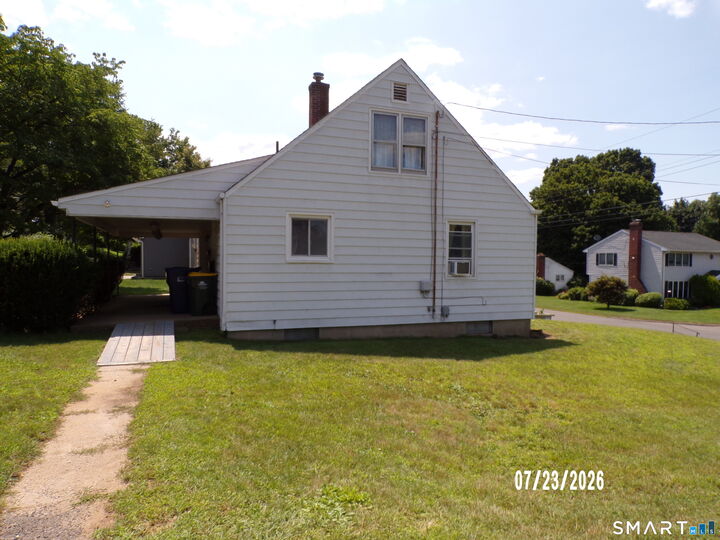 Property Photo:  
