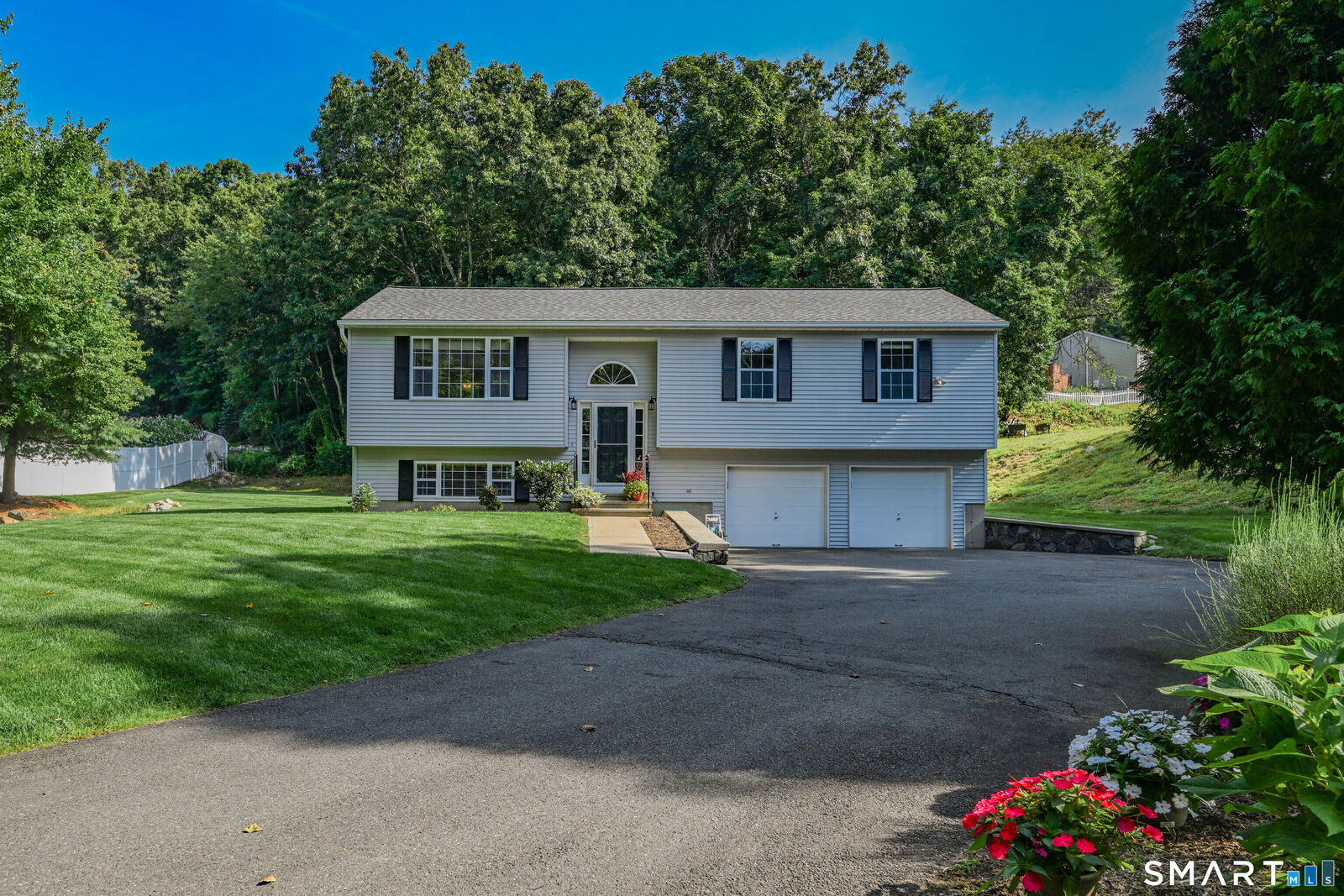Property Photo:  463 Burton Road  CT 06403 