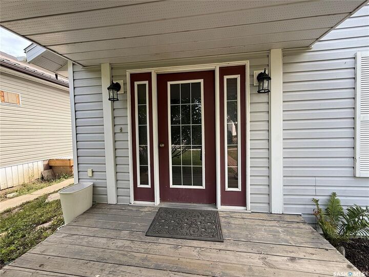 Property Photo: 221 1st Avenue W SK S0L 1S0