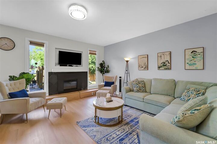 Property Photo:  19 Barr Place  SK S7M 4G1 