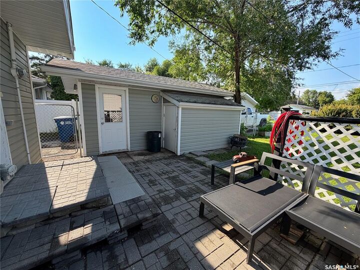 Property Photo:  1103 Windover Avenue  SK S0G 3N0 