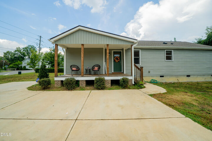 Property Photo: 2015 Schieffelin Road 1 NC 27502