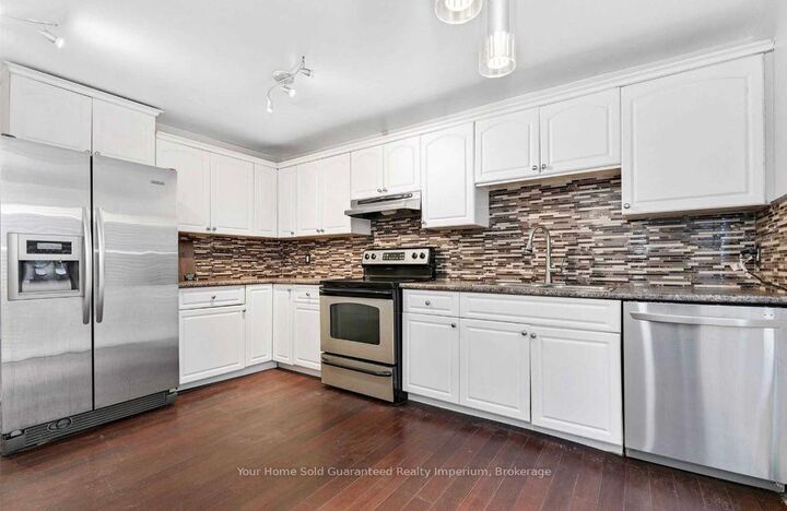 Property Photo:  3060 Constitution Boulevard 272  ON L4Y 3X8 