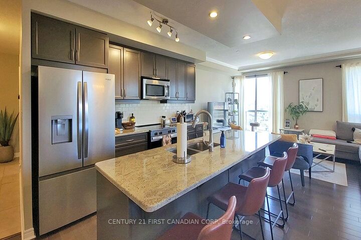 330 Ridout Street N 809 — photo 1