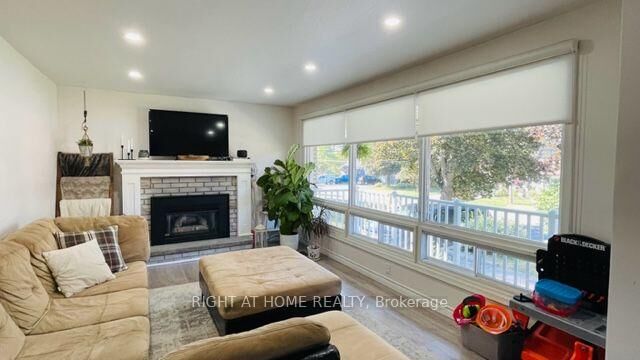 Property Photo: 251 Mill Street N ON L1B 1J3