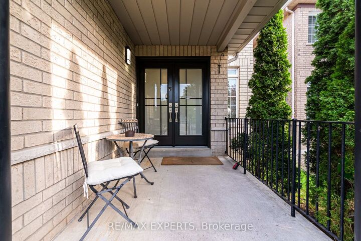 Property Photo:  45 Naughton Drive  ON L4C 0R2 