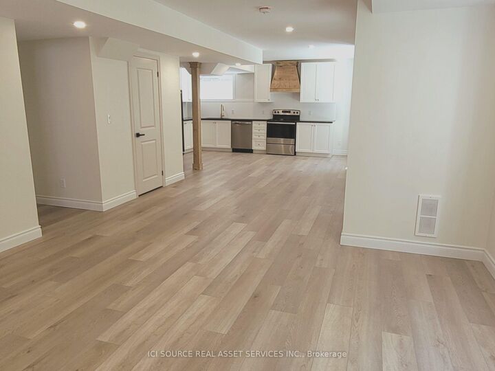 Property Photo:  66 White Sands Way Lower  ON L9Z 0E1 