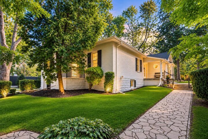 Property Photo:  151 Brooke Street  ON L4J 1Z2 